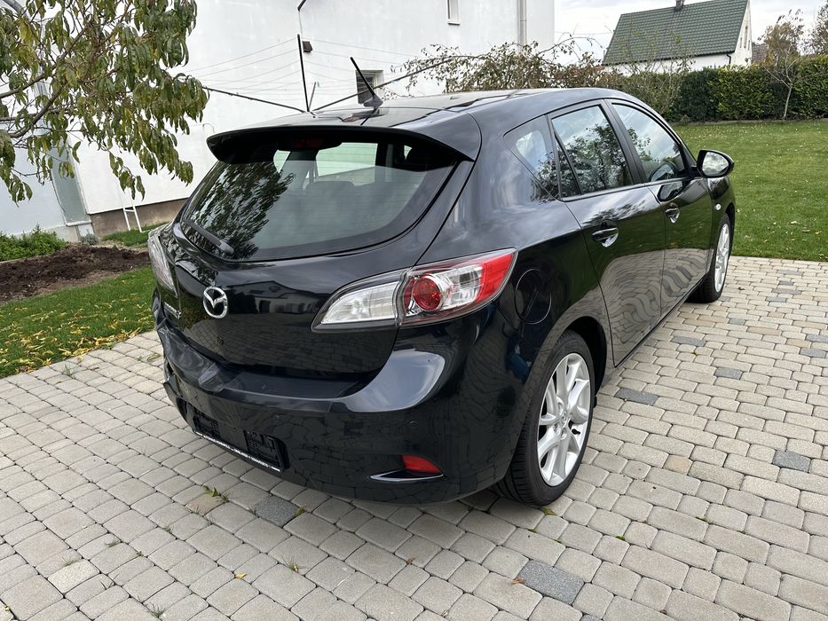 Mazda 3 1.6 benzyna