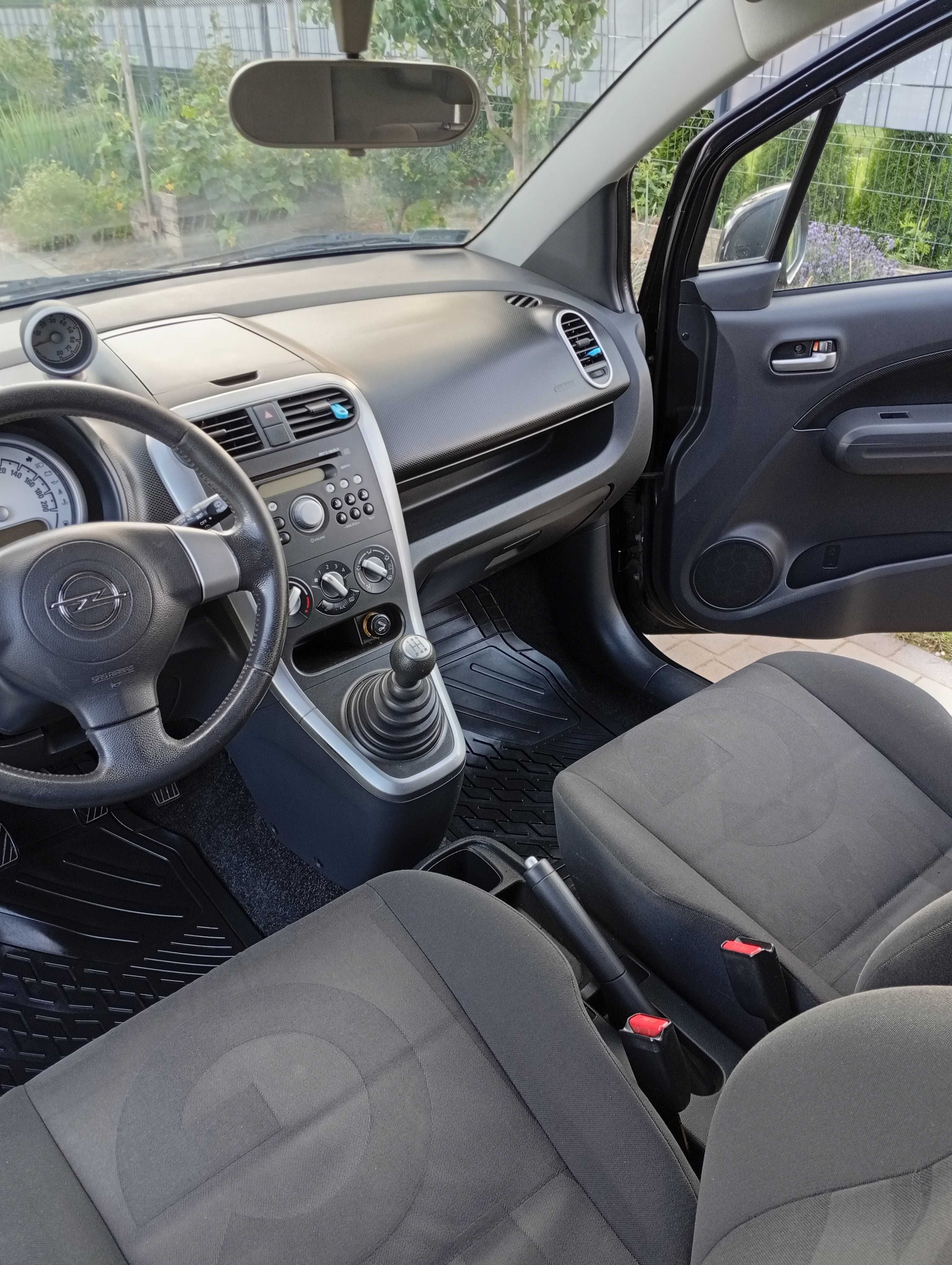 Opel Agila 2008 rok.
