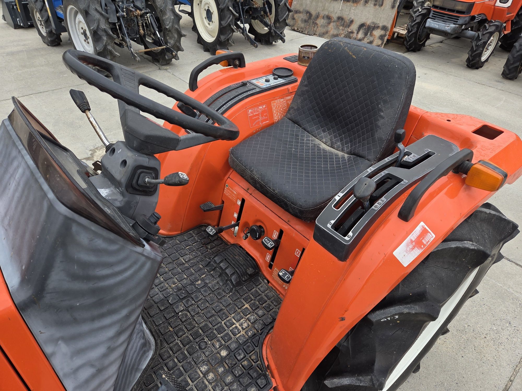 Traktorek japoński Kubota GT3 21KM 4x4