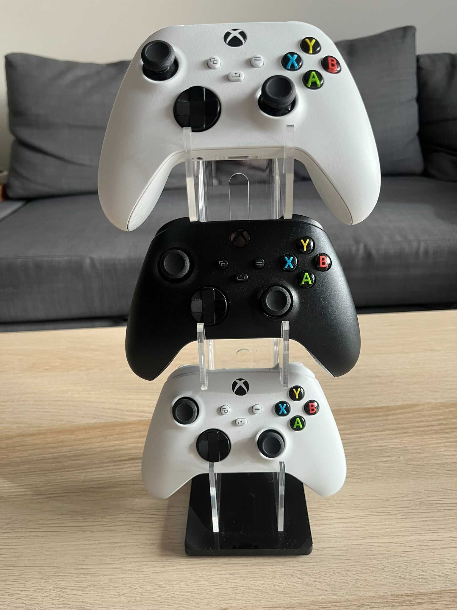 Xbox Series X 1 TB + 3 pady + gry + stojak | Stan bdb