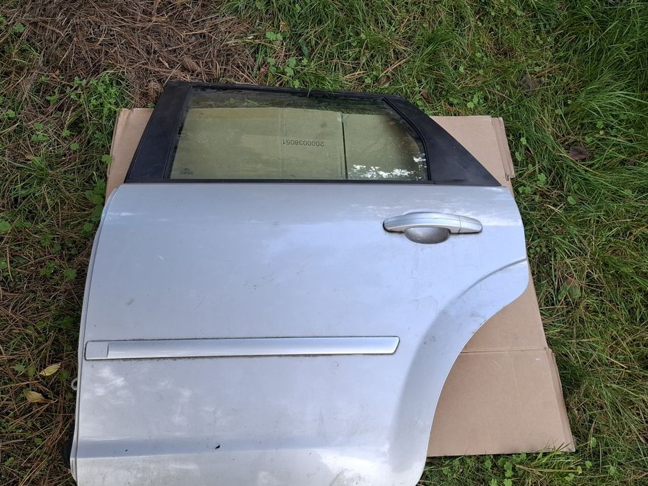 Drzwi z samochodu Ford Focus 2-2007 roku