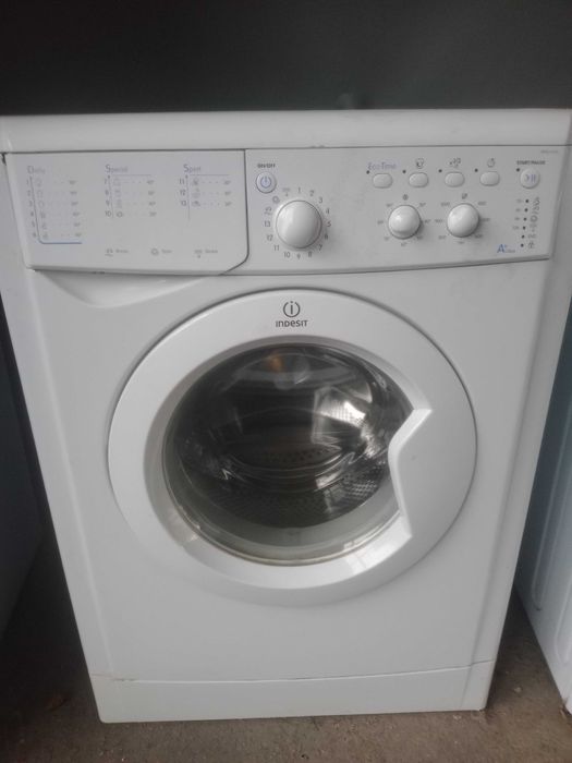 Холодильники б/в