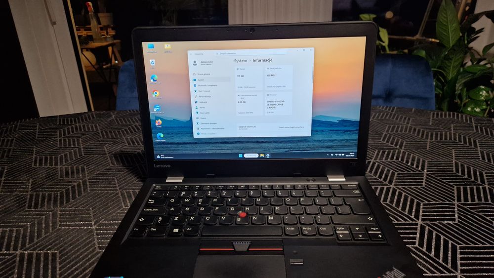 Laptop Lenovo ThinkPad 13 win11  8GB RAM i3 7th FHD