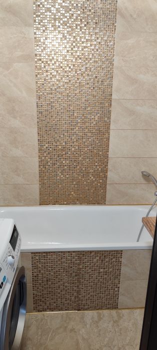 Продам 4-х комнату квартиру на площади победы