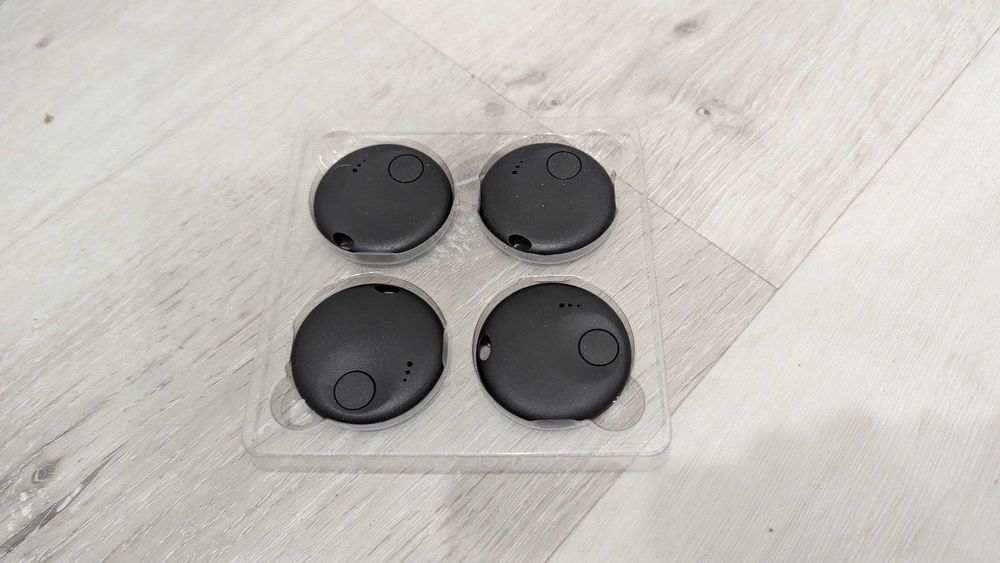 Розумна мітка N Tag 4шт для Find My Apple локатор речей AirTag трекер