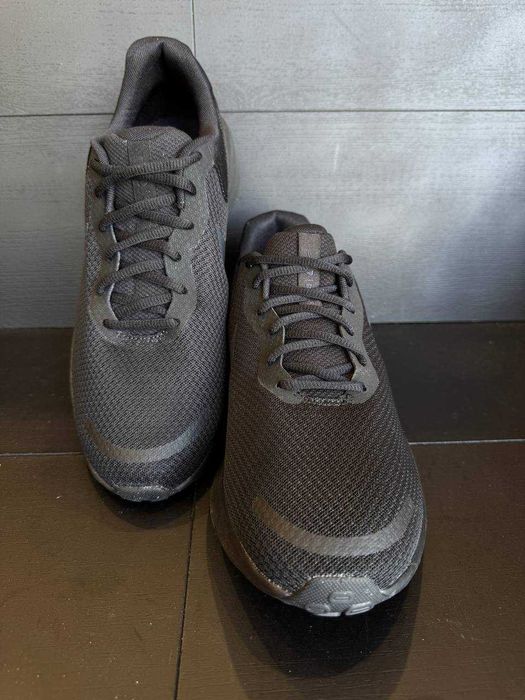 Кросівки Nike Revolution 7 FB2207-005 (43)