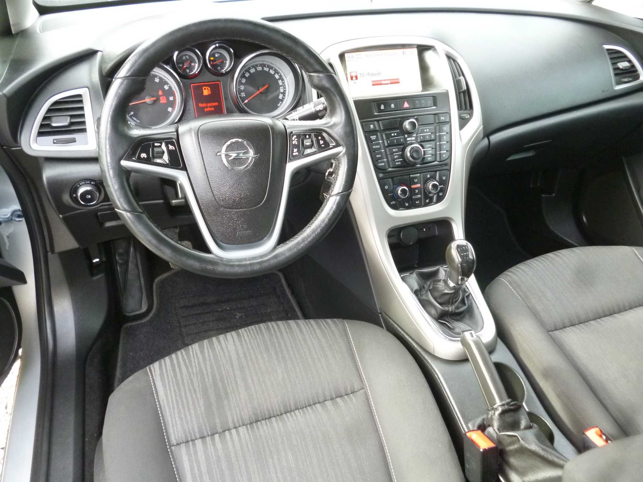 Opel Astra j 1.4 Turbo klima,Navi serwis ładny stan