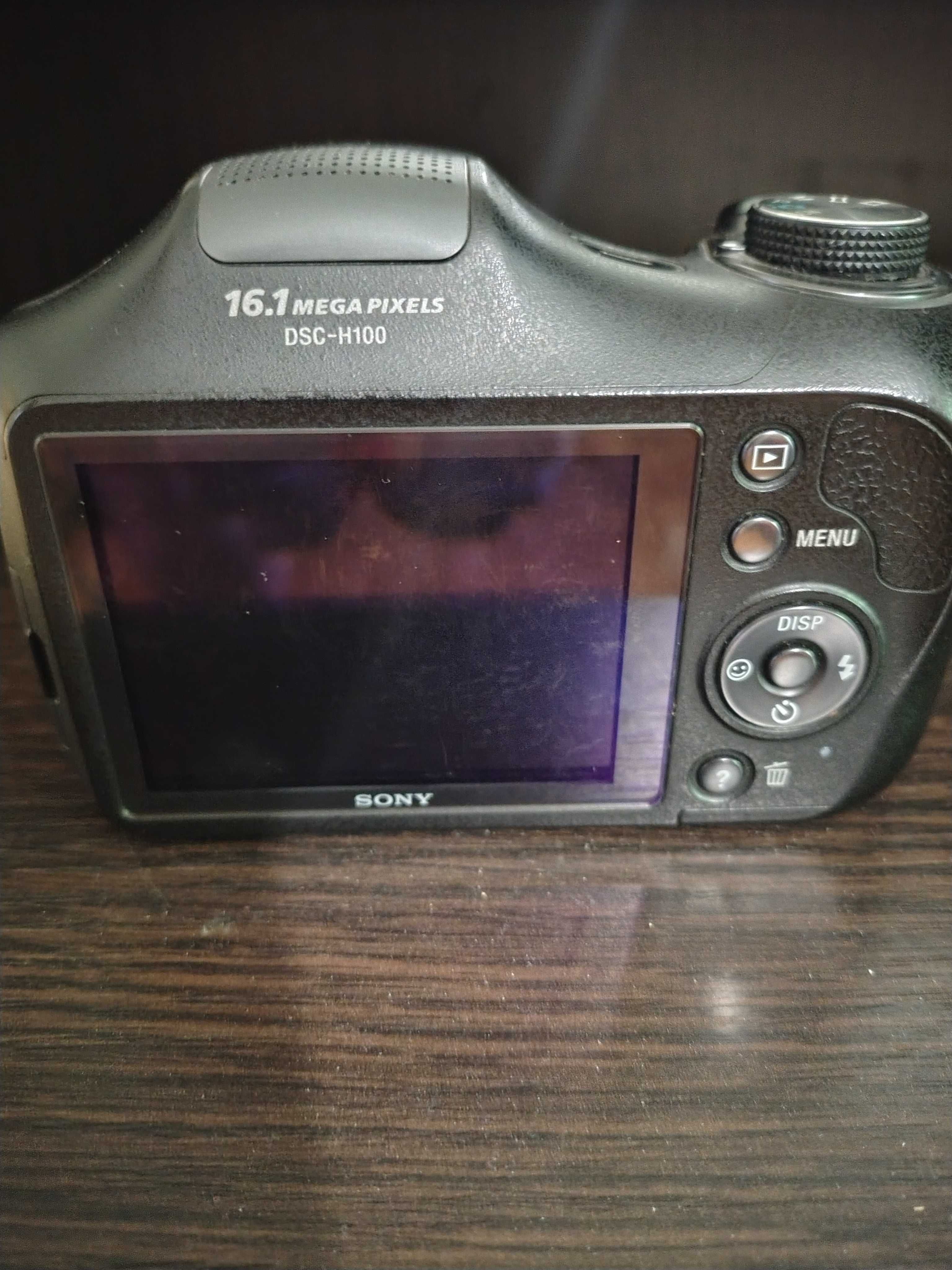 Фотокамера Sony DSC-H100