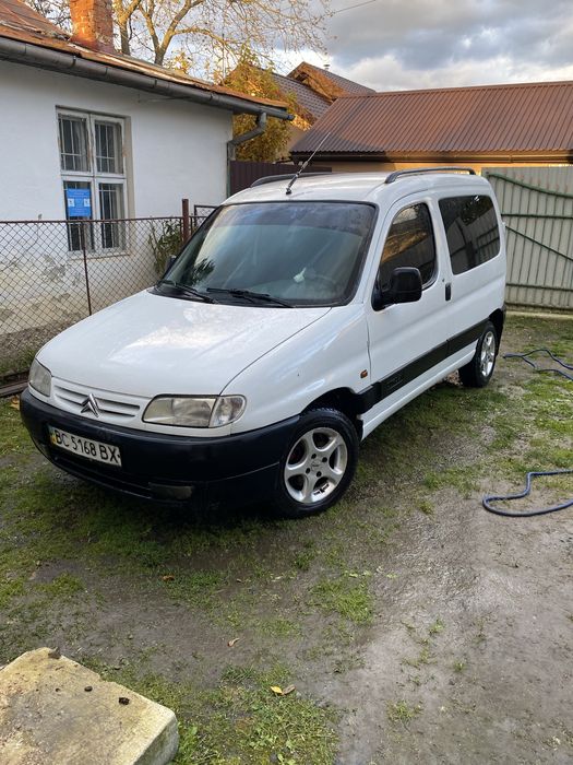 Продам сітроен берлінго 2001
