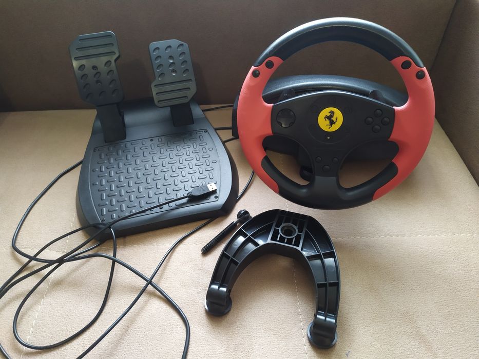 Руль кермо THRUSTMASTER FERRARI Racing Wheel