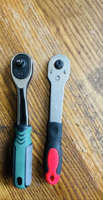 Нова трещотка реверсний вороток тріскачка 1/4 цінамза 1 штуку