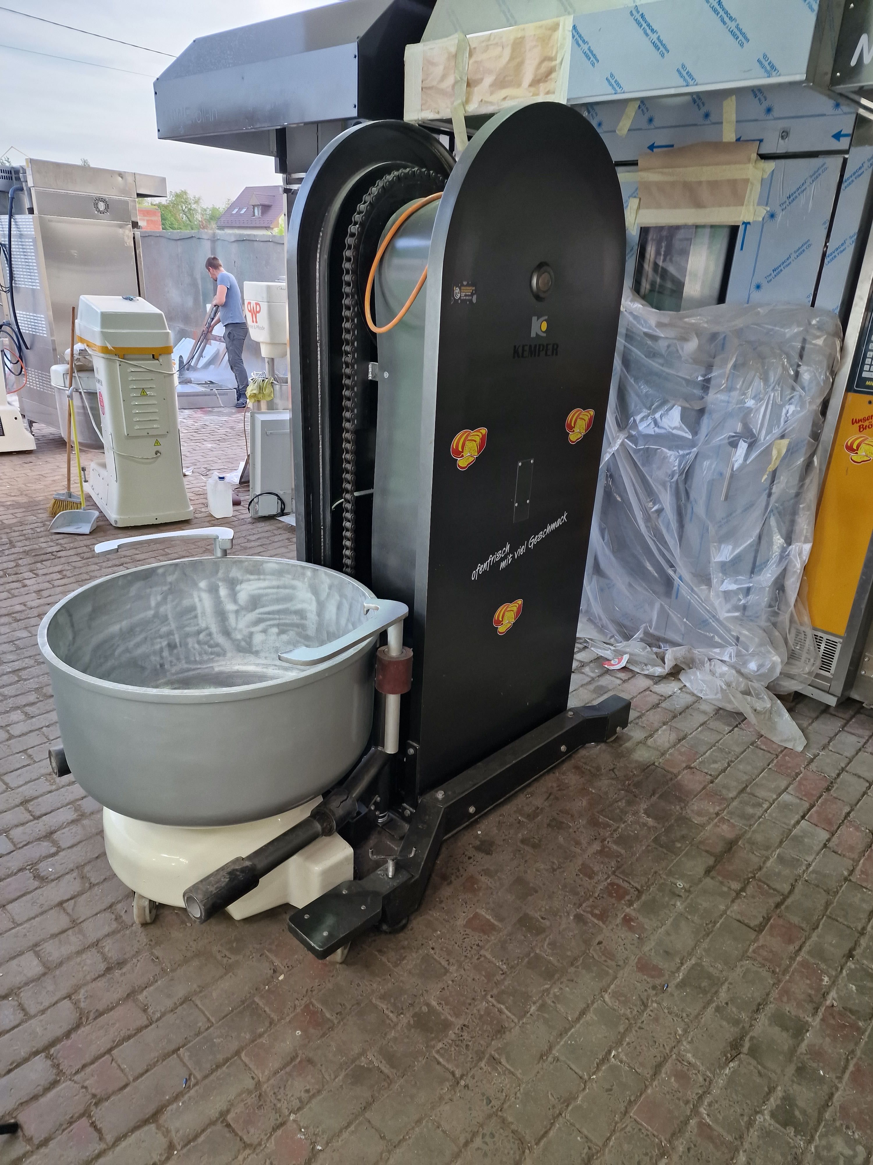 ПОДЪЕМНИК Дежеопрокидыватель Kemper HK 600 для всех видов  дежи