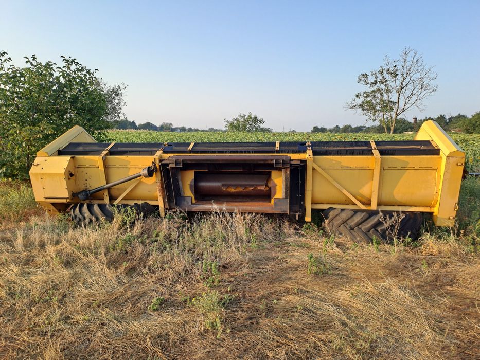 Зерно збиральний комбаін