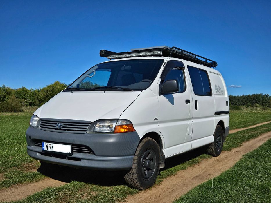 Toyota Hiace 4x4  kamper-van