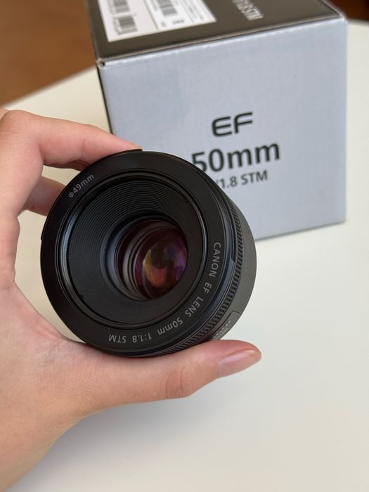 Обєктив canon 50mm ef stm