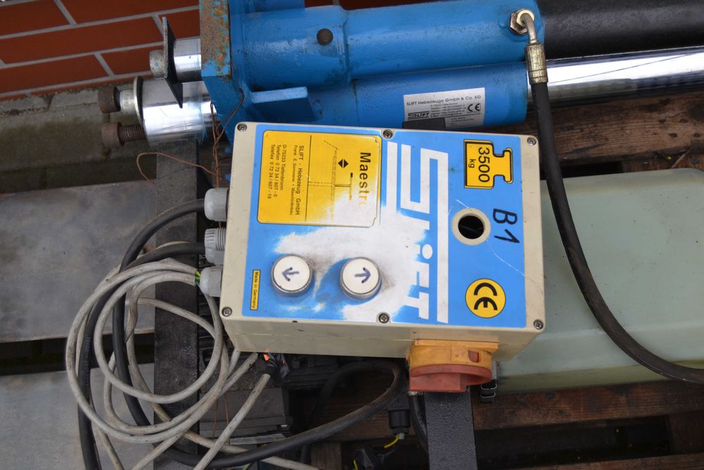 Podnośnik podposadzkowy Slift 3,5t 3500kg stemplowy podnosnik najazd