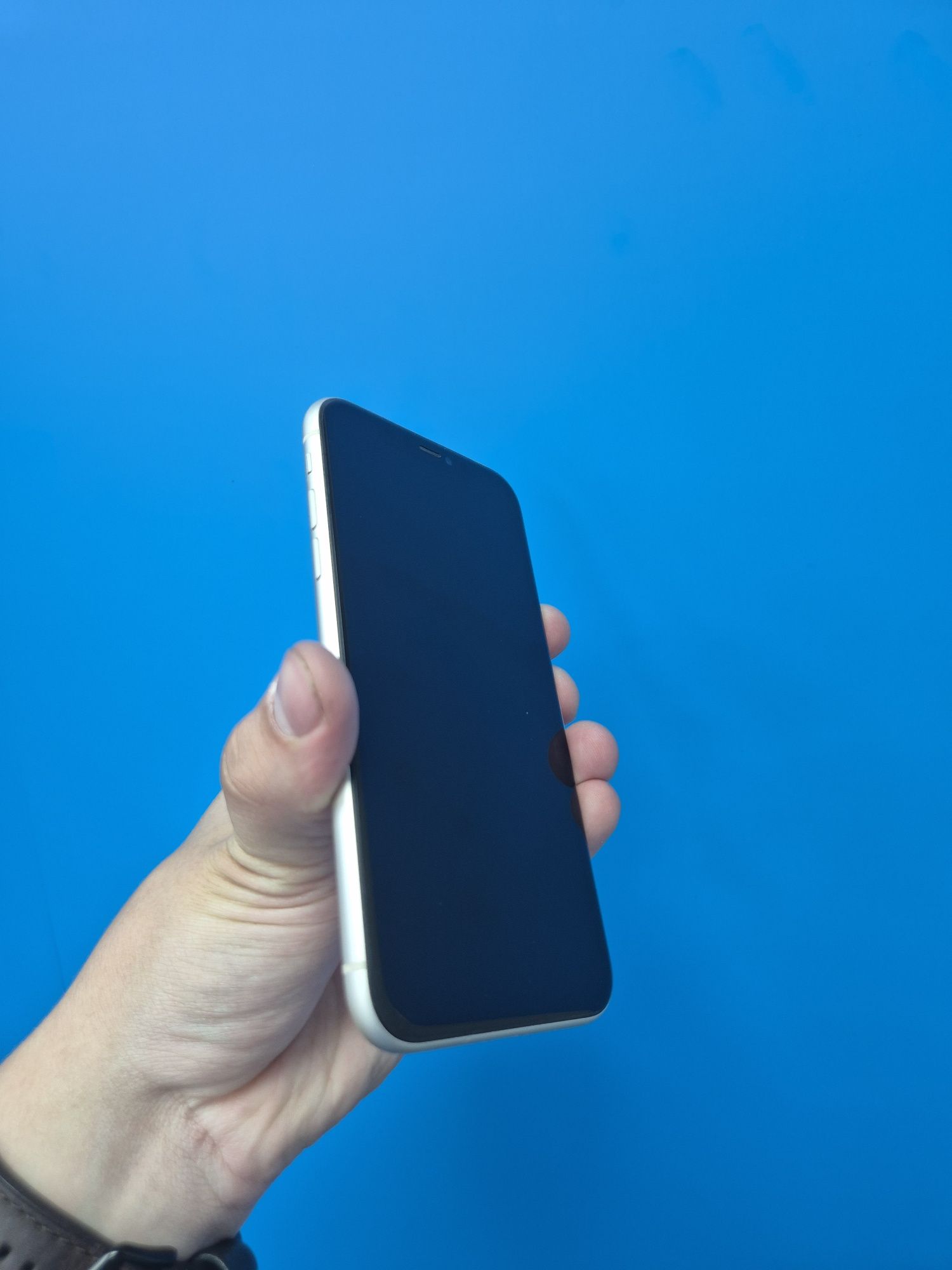 Apple Iphone 11 64GB Neverlock гарний стан