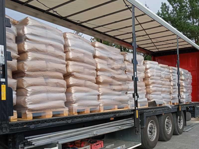 Wysłodki melasowane granulowane suche Tofi worki luzy całe samochody