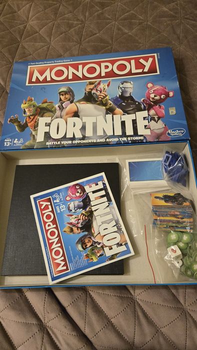 Настольная игра Монополия Fortnite от Hasbro