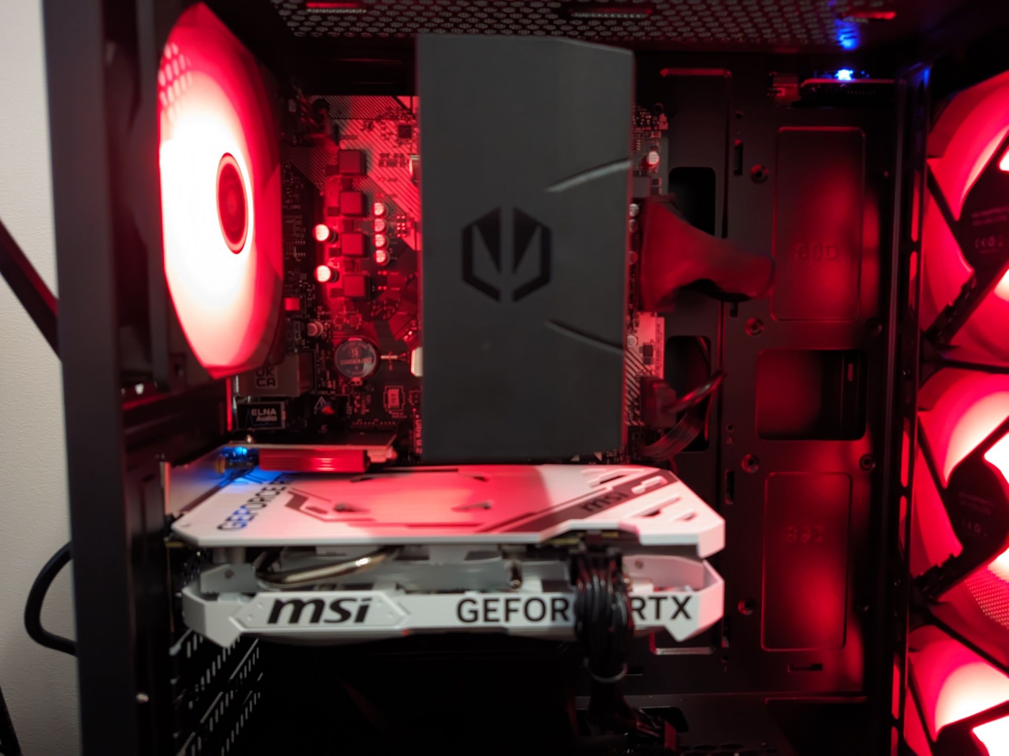 Komputer Do Gier Ryzen 5600, RTX4060, 16GB DDR4, 1TB SSD, WIFI, ARGB