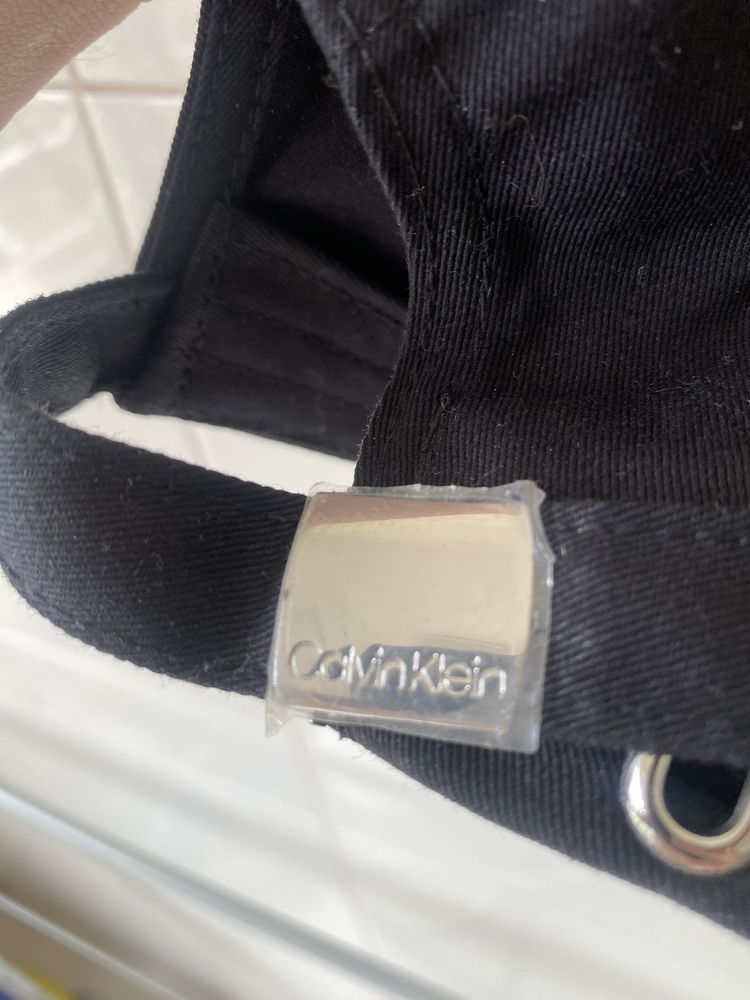 Chapeu calvin klein