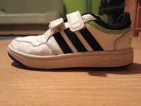 Buty dla chłopca Adidas rozmiar 32