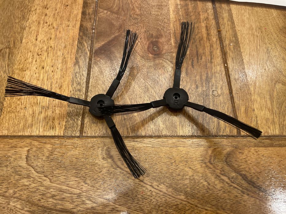 Zestaw dwóch szczoteczek do robota sprzątającego