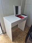 Toaletka do makijażu IKEA