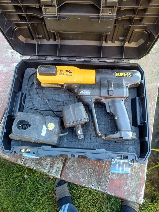 Zaciskarka rems akku press zaciskarka do rur