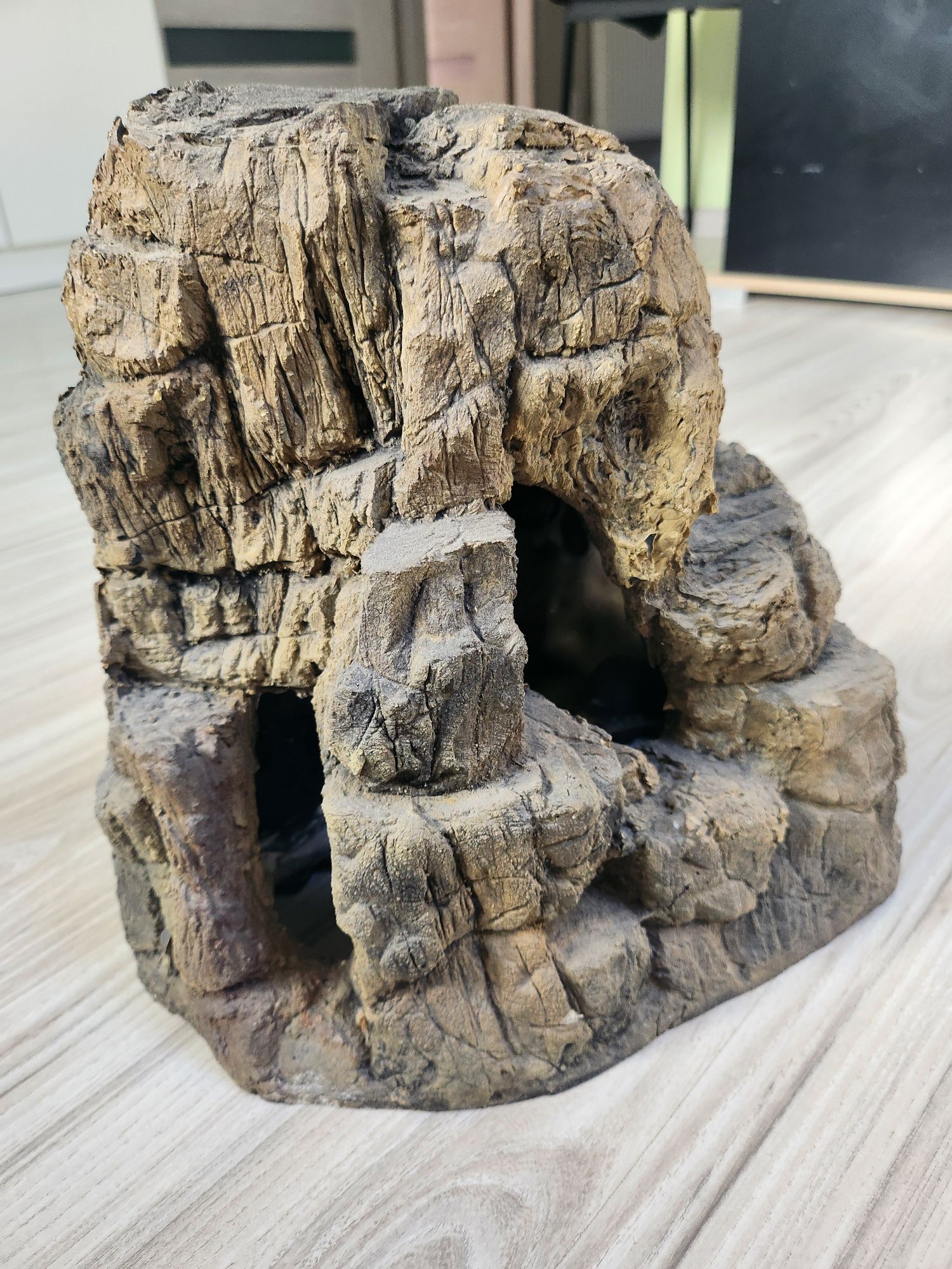 Akcesoria do terrarium m.in skałka, termostat, miska/miski