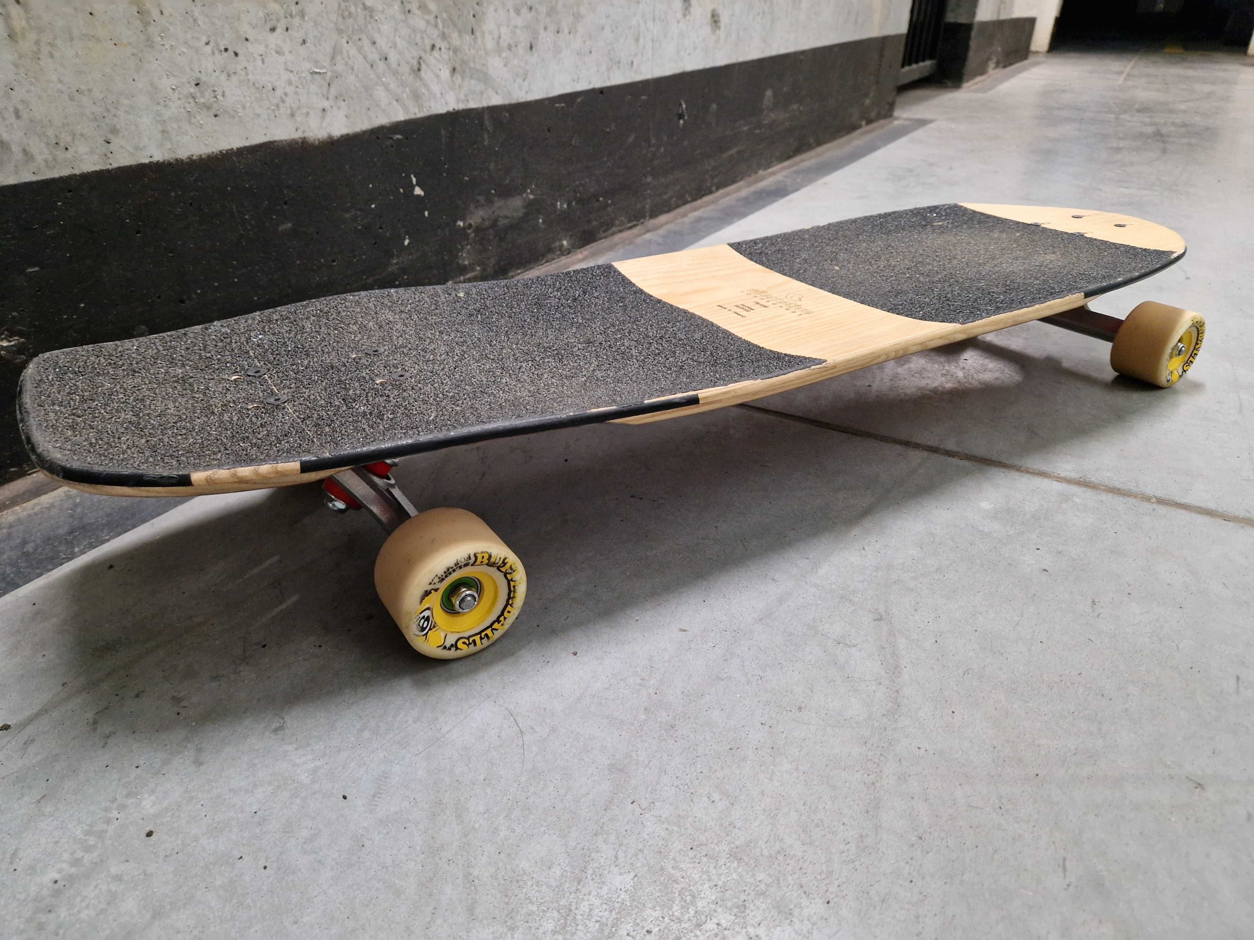 Longboard Alternative Caliber III 44 - profesjonalna