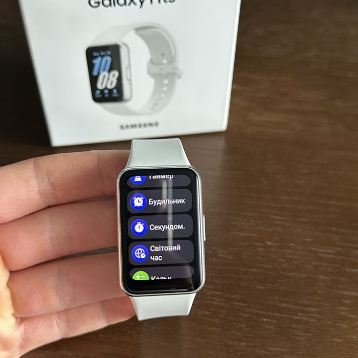 Смарт годинник Galaxy Fit3