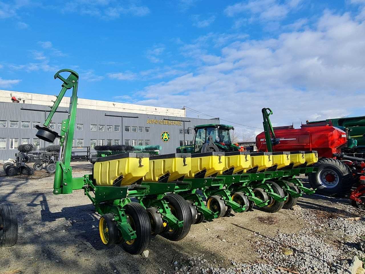 8 Рядів John Deere Рама 7200 Секція 1780 (Посилена No-Till) під МТЗ