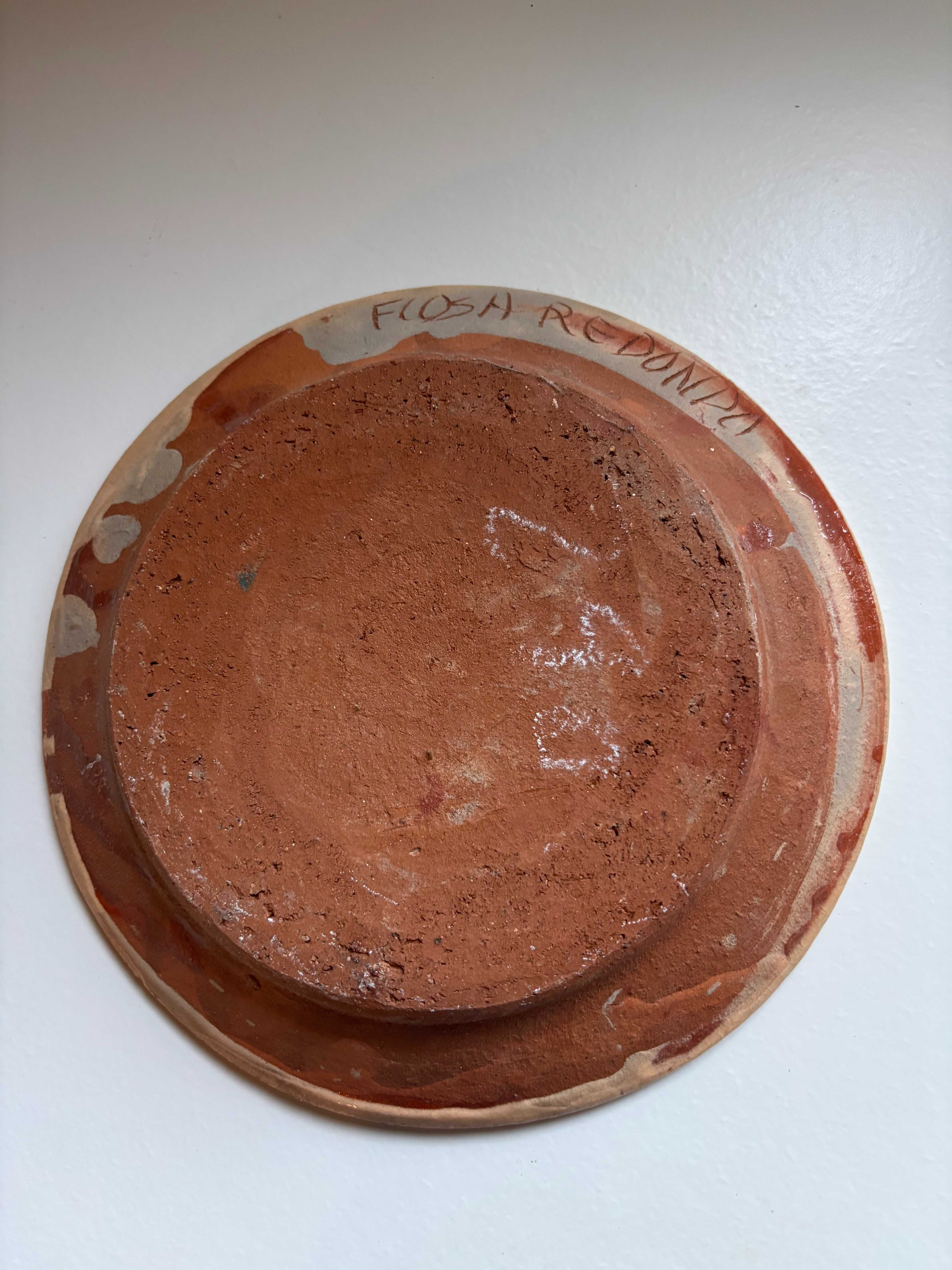 Prato Tradicional Vintage, do Redondo – Barro Pintado à Mão – 22,5 cm