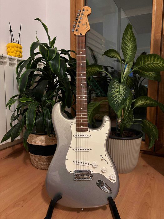 Fender Stratocaster Player Silver Grey (México) – 2021 – Impecável
