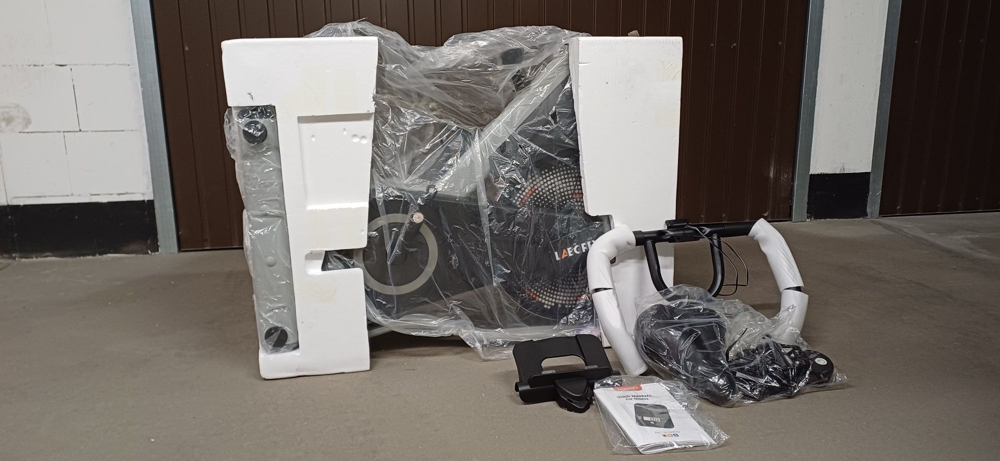 Rower treningowy Labgrey z wyświetlaczem LCD