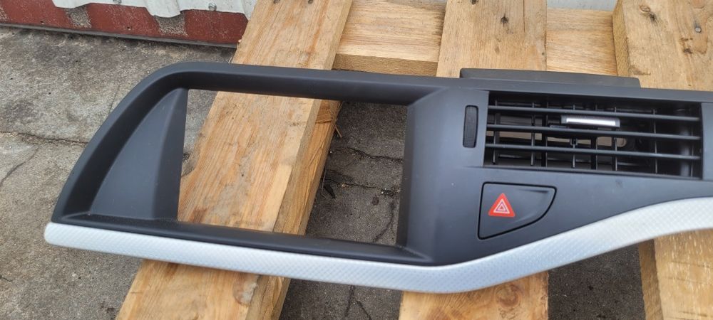 Listwa dekor ramka nawigacji Citroen C5 lll X7