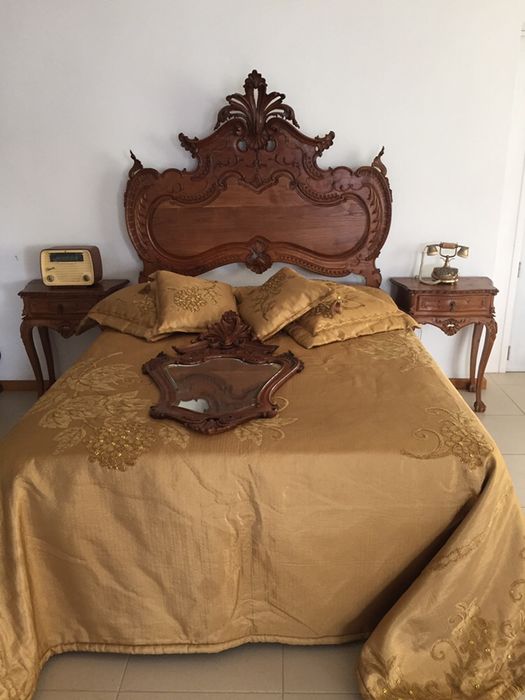 Quartos de casal lacado NOVO e outros vendo para alugar espaço