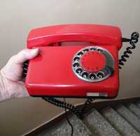 Telefon PRL czerwony