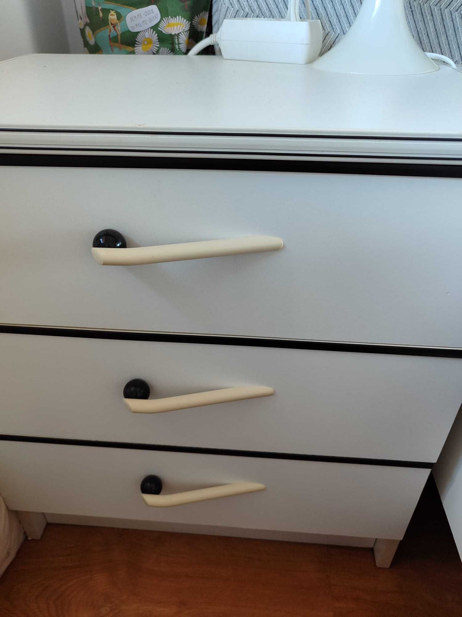 Conjunto móveis quarto branco (5 peças)