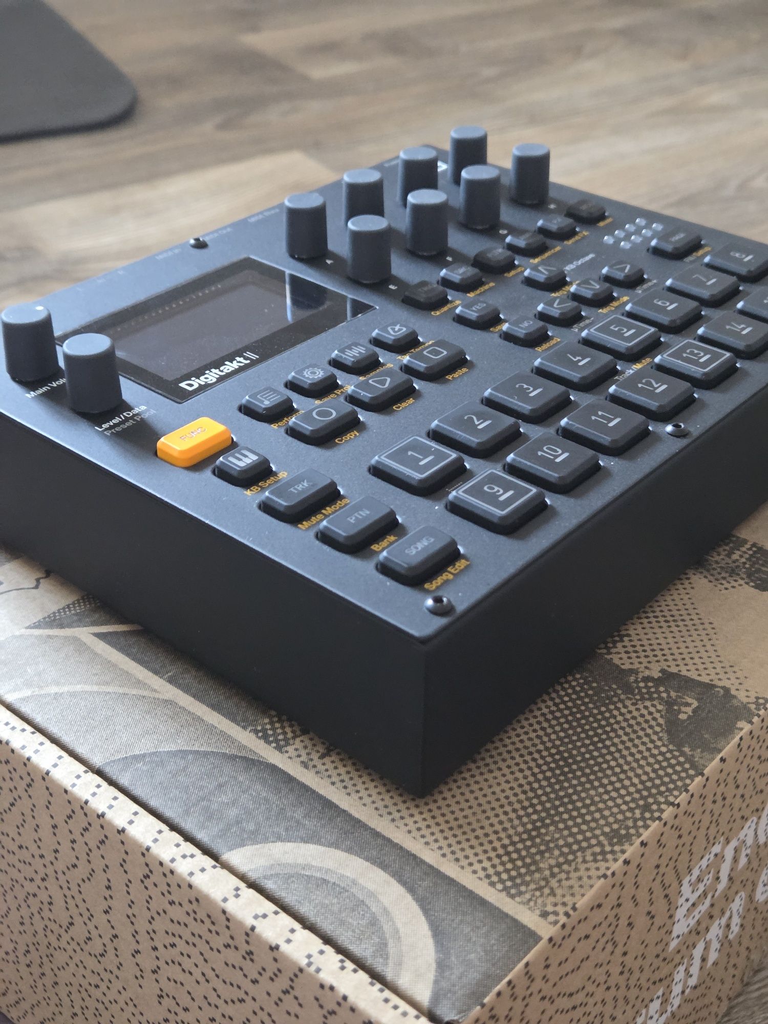 Elektron Digitakt 2