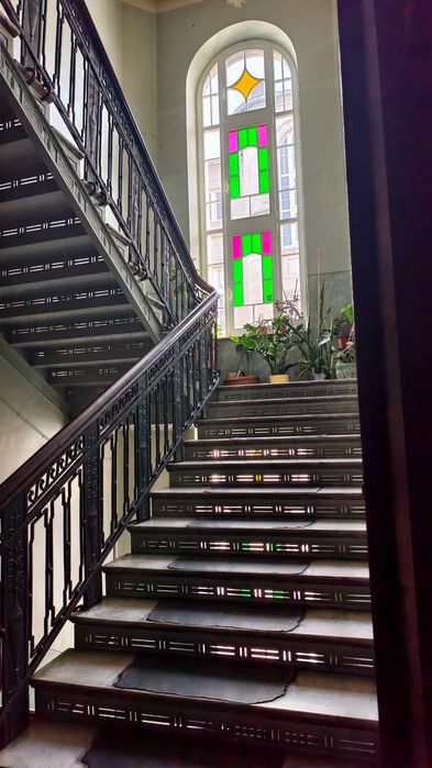 Mieszkanie w zabytkowej kamienicy w centrum Łodzi – ul. Sienkiewicza