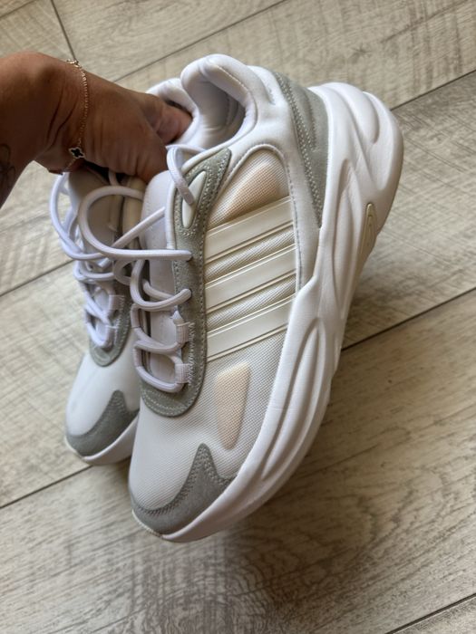 Adidas Ozelle ( 42 p ) 27.5 cm