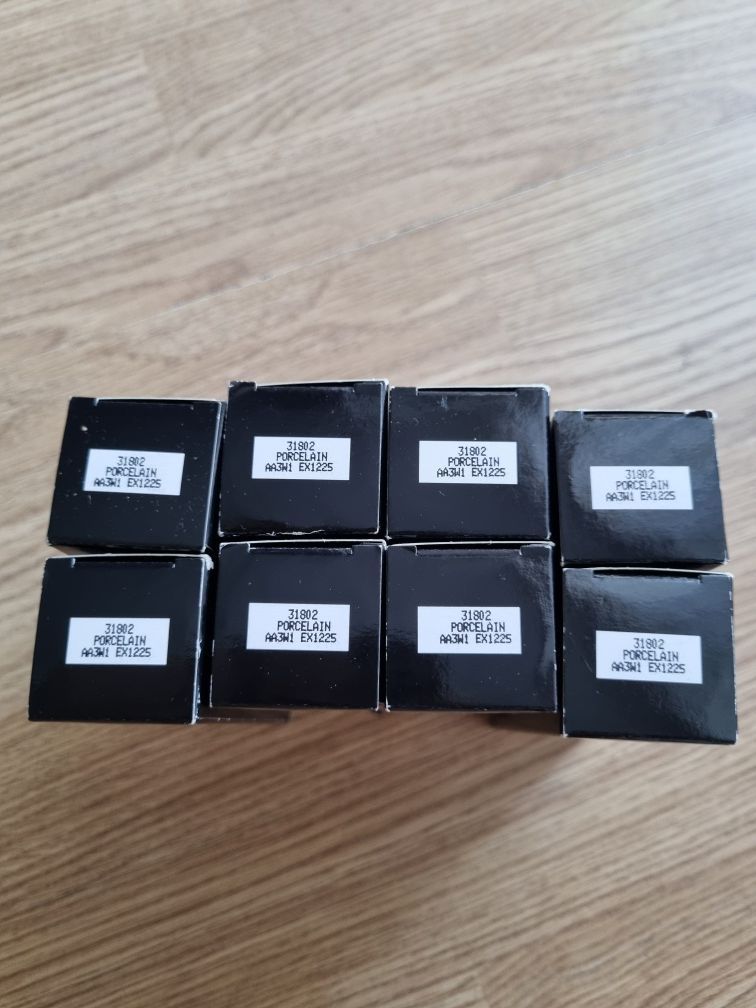 Podkład mineralny Giordani Gold oriflame Porcelain