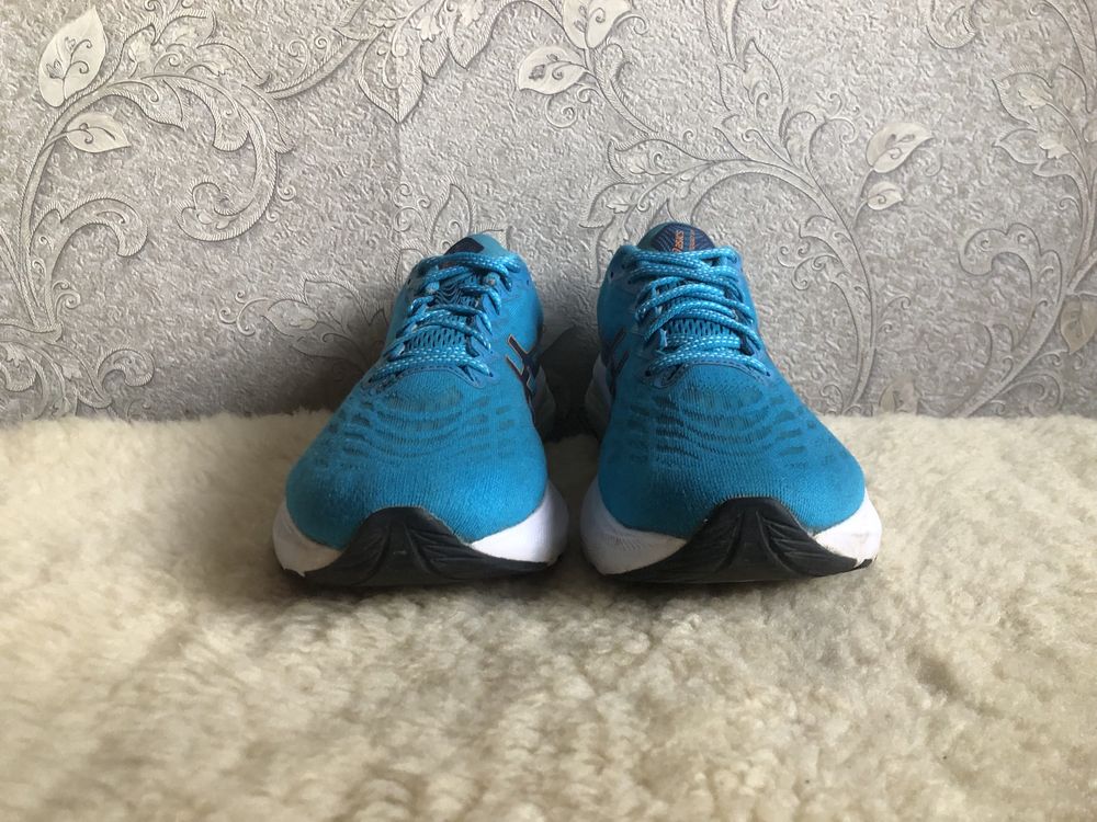 Оригінал кросівки Asics Gel GT2000 11 біг волейбол 42,5 42 41,5 27