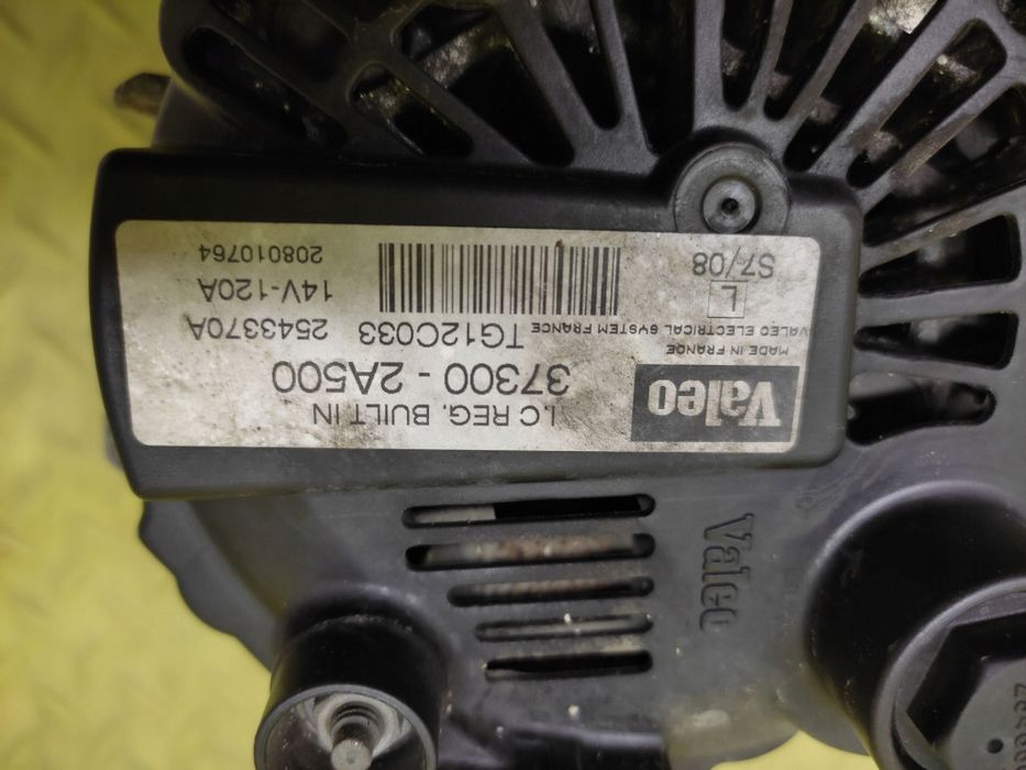 hyundai i30 i 1.6 crdi alternator 373002a500