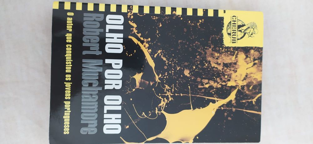 Vendo o 6 livro da coleção cherub "olho por olho"