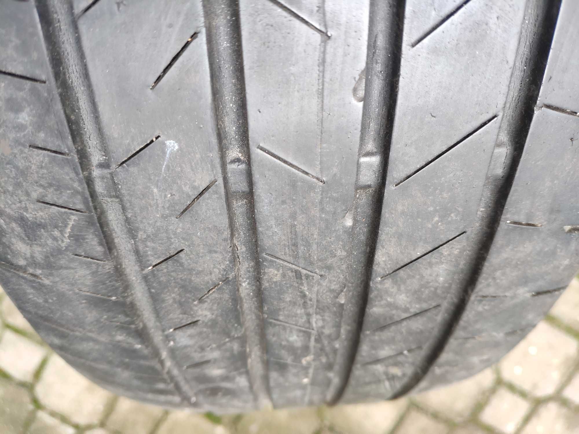 Opony letnie 225/60 R18 4szt.