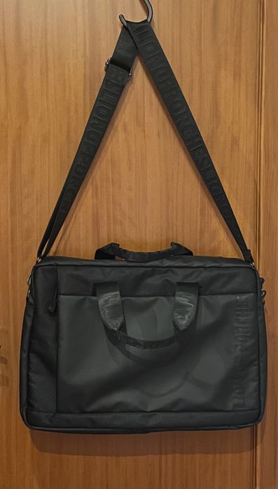 Lion of Porches: Mala para portatil