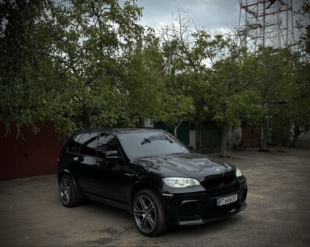 X5M e70 2011 рестайлинг